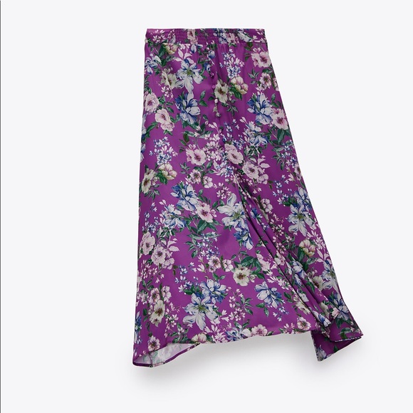 Zara printed satin skirt. - Picture 2 of 2